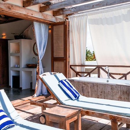 Pili Pili Boho Beach Джамбиани Екстериор снимка