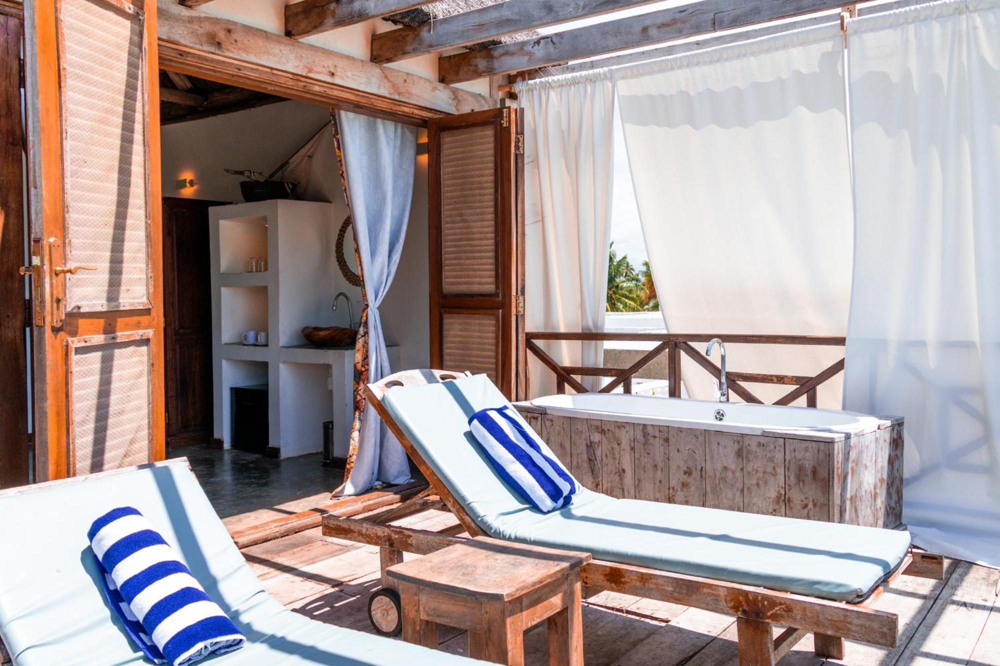 Pili Pili Boho Beach Джамбиани Екстериор снимка