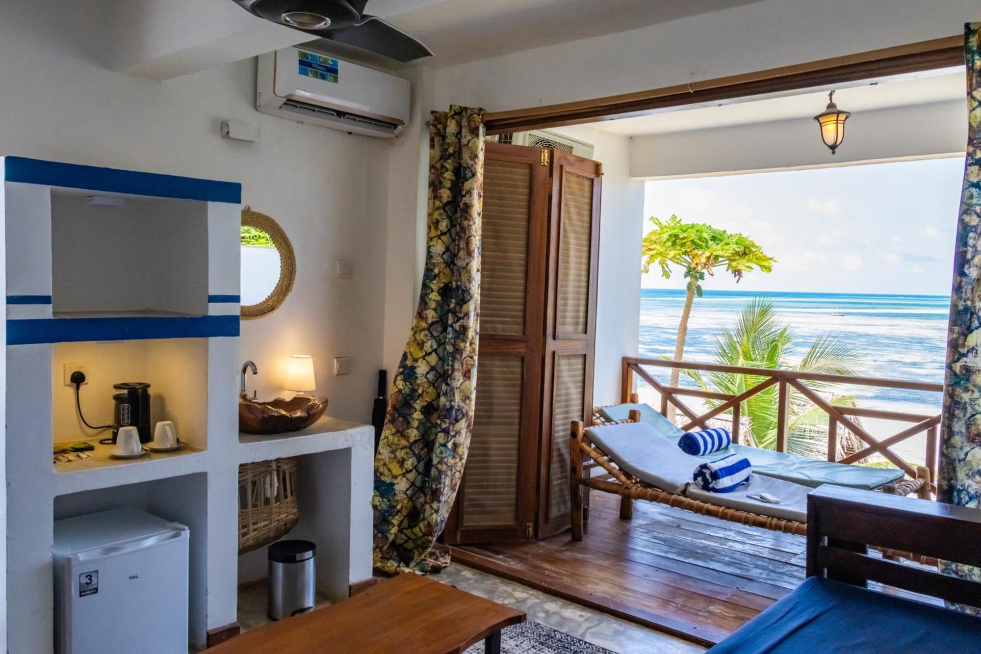 Pili Pili Boho Beach Джамбиани Екстериор снимка